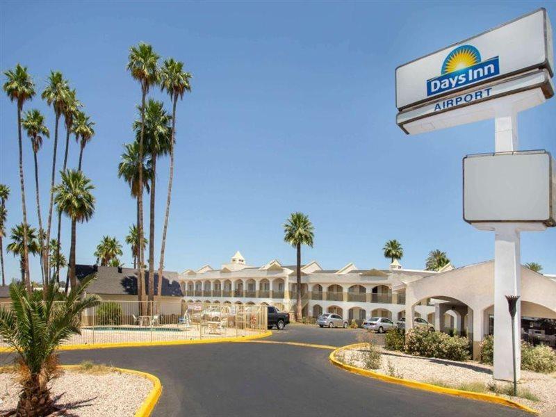 Days Inn By Wyndham Airport - Phoenix Eksteriør bilde