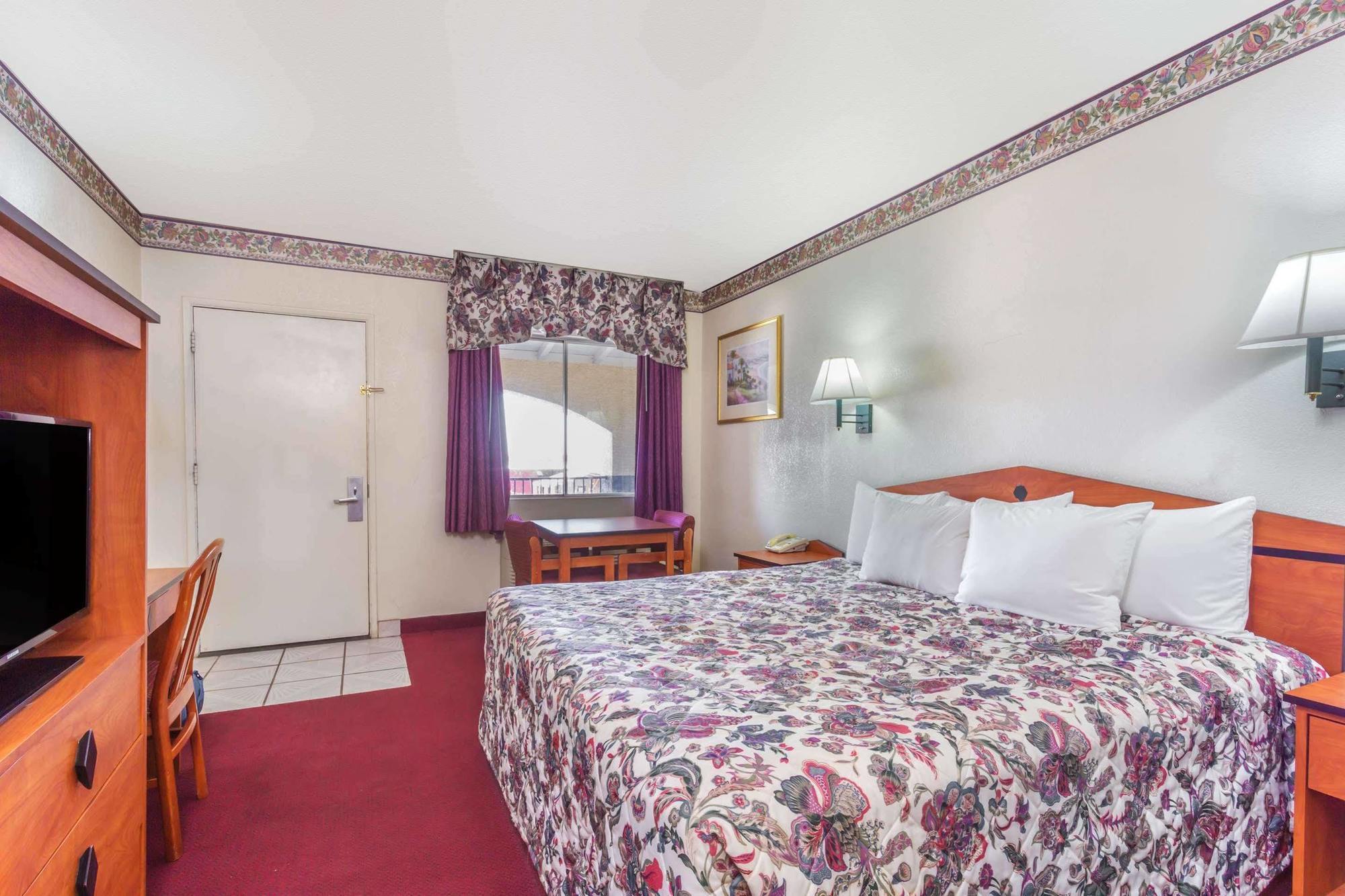 Days Inn By Wyndham Airport - Phoenix Eksteriør bilde